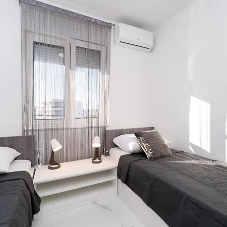 Villa Marimela Luxury Apartments Novalja Exterior photo