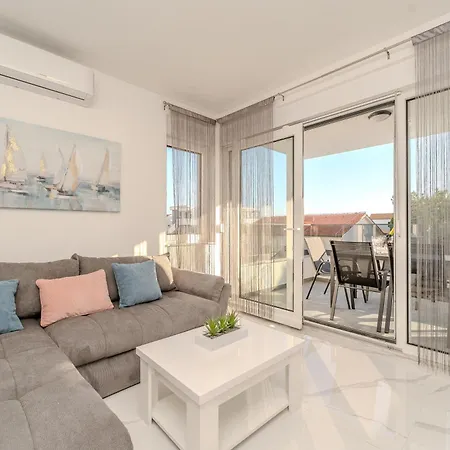 Villa Marimela Luxury Apartments Novalja Exterior photo