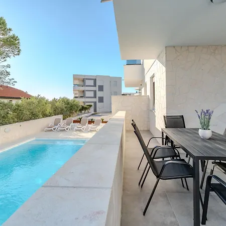 Villa Marimela Luxury Apartments Novalja Exterior photo