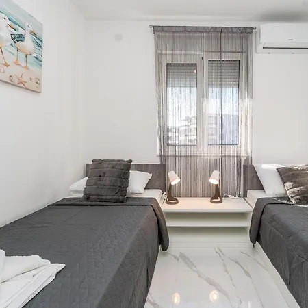 Villa Marimela Luxury Apartments Novalja Exterior photo