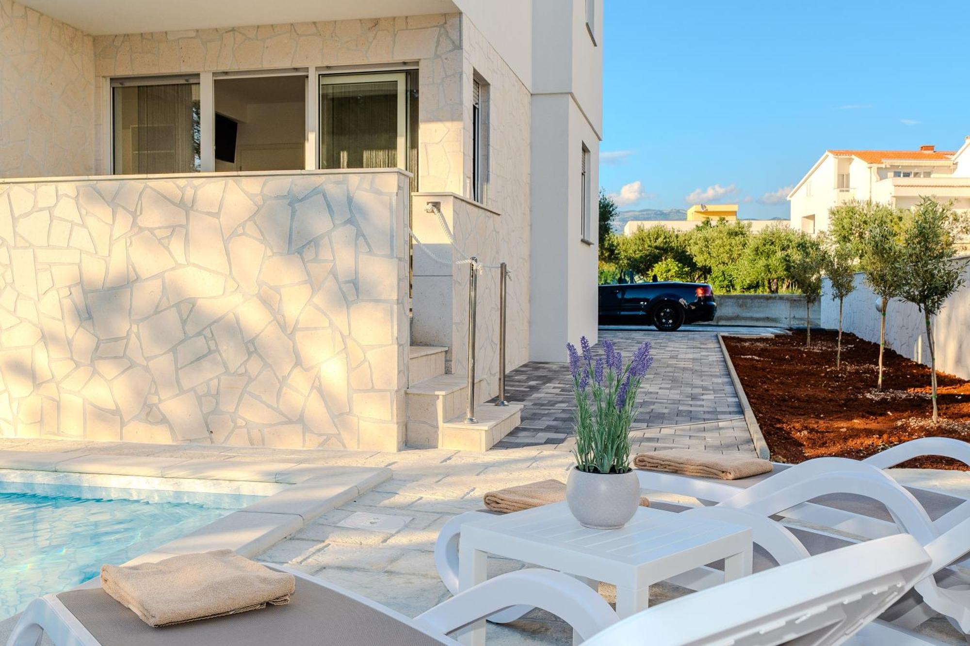Marimela Luxury Apartment Novalja